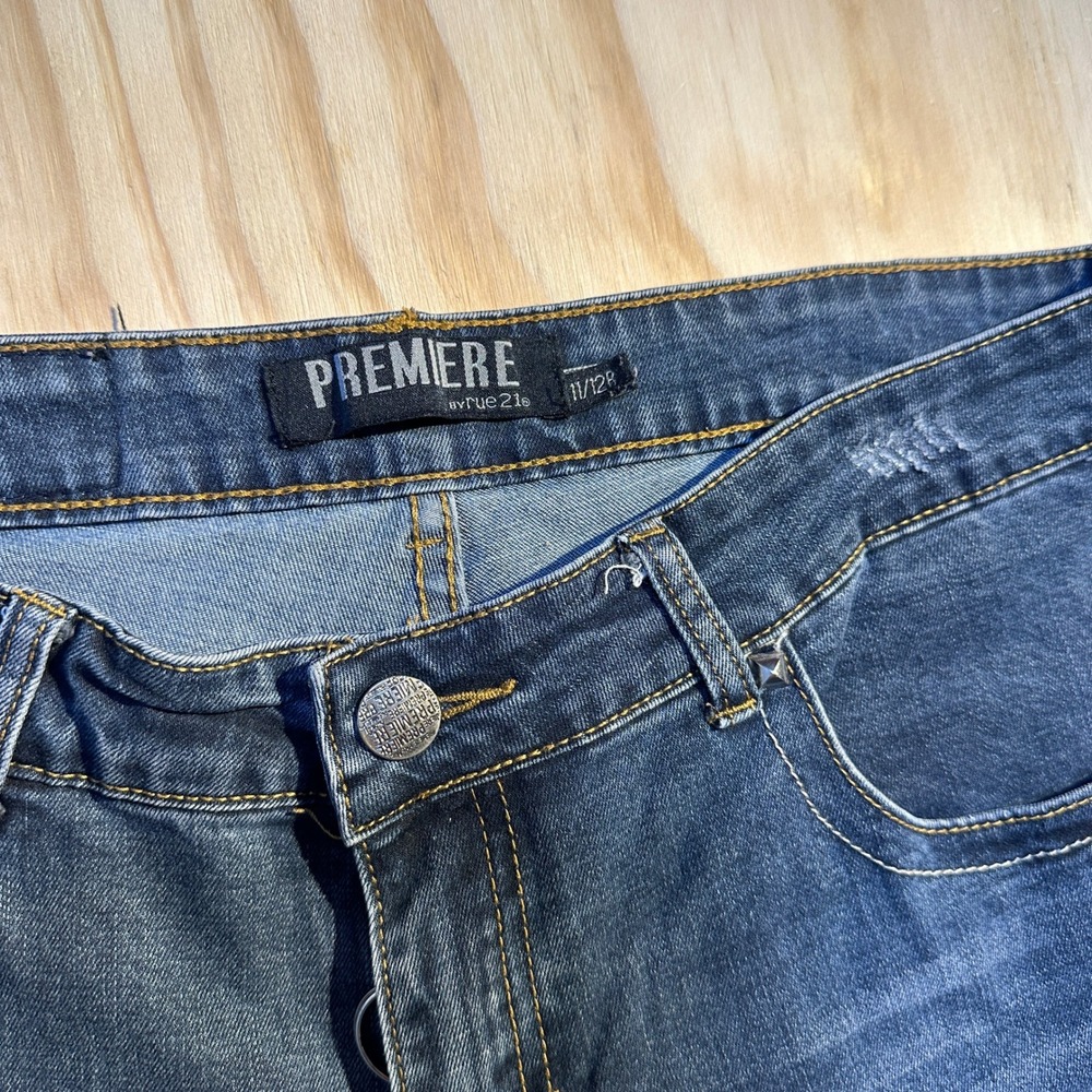 Premiere by rue21 Women's Embellished Cross Bootcut Blue Denim Jeans Size 11/12R - Picture 4 of 8